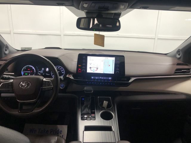 Used 2022 Toyota Sienna Platinum image 14