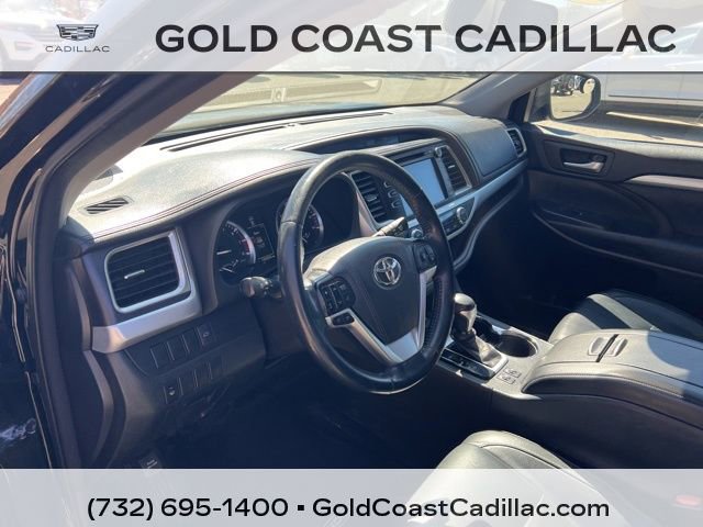 Used 2015 Toyota Highlander XLE AWD/4WD image 17