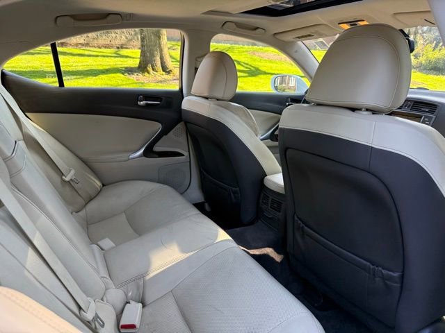 Used 2011 Lexus IS 250 w/ Premium Pkg Value Edition image 27