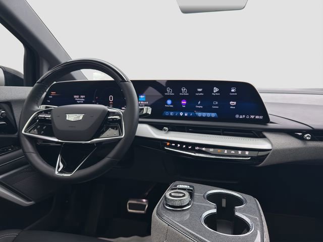 Used 2025 Cadillac Optiq Sport 2 image 14