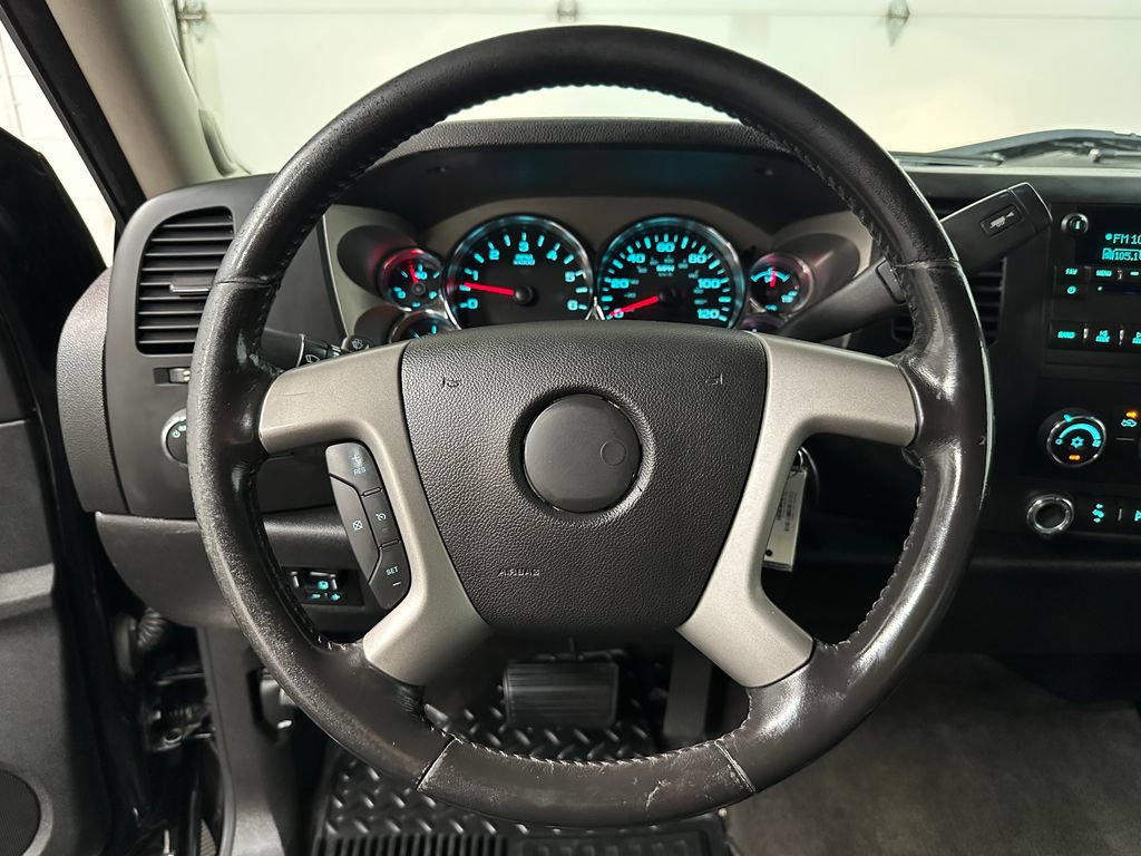 Used 2013 Chevrolet Silverado 2500 LT w/ Convenience Package AWD/4WD image 14
