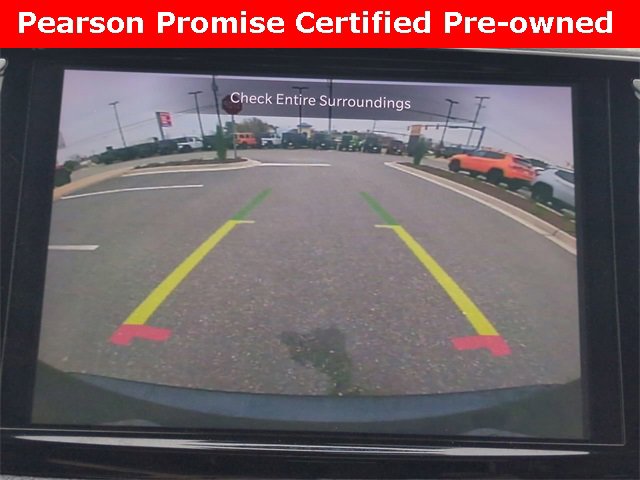 Used 2024 Chrysler Pacifica Limited image 21