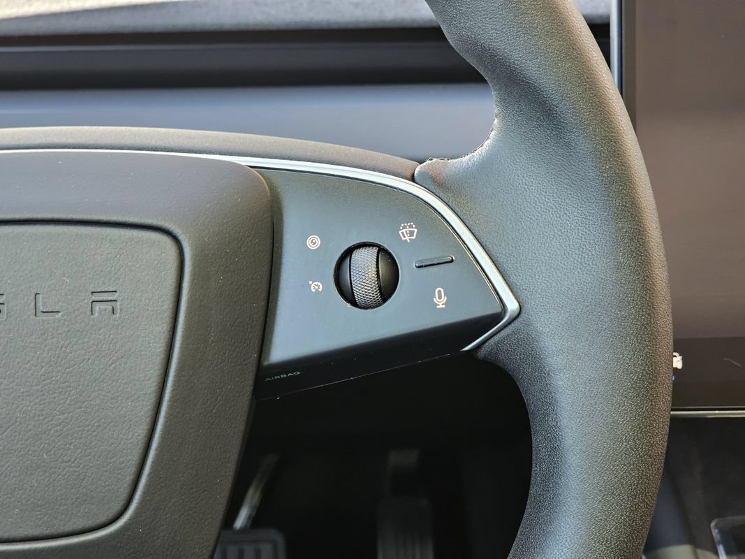 Used 2025 Tesla Model 3 Long Range RWD image 26