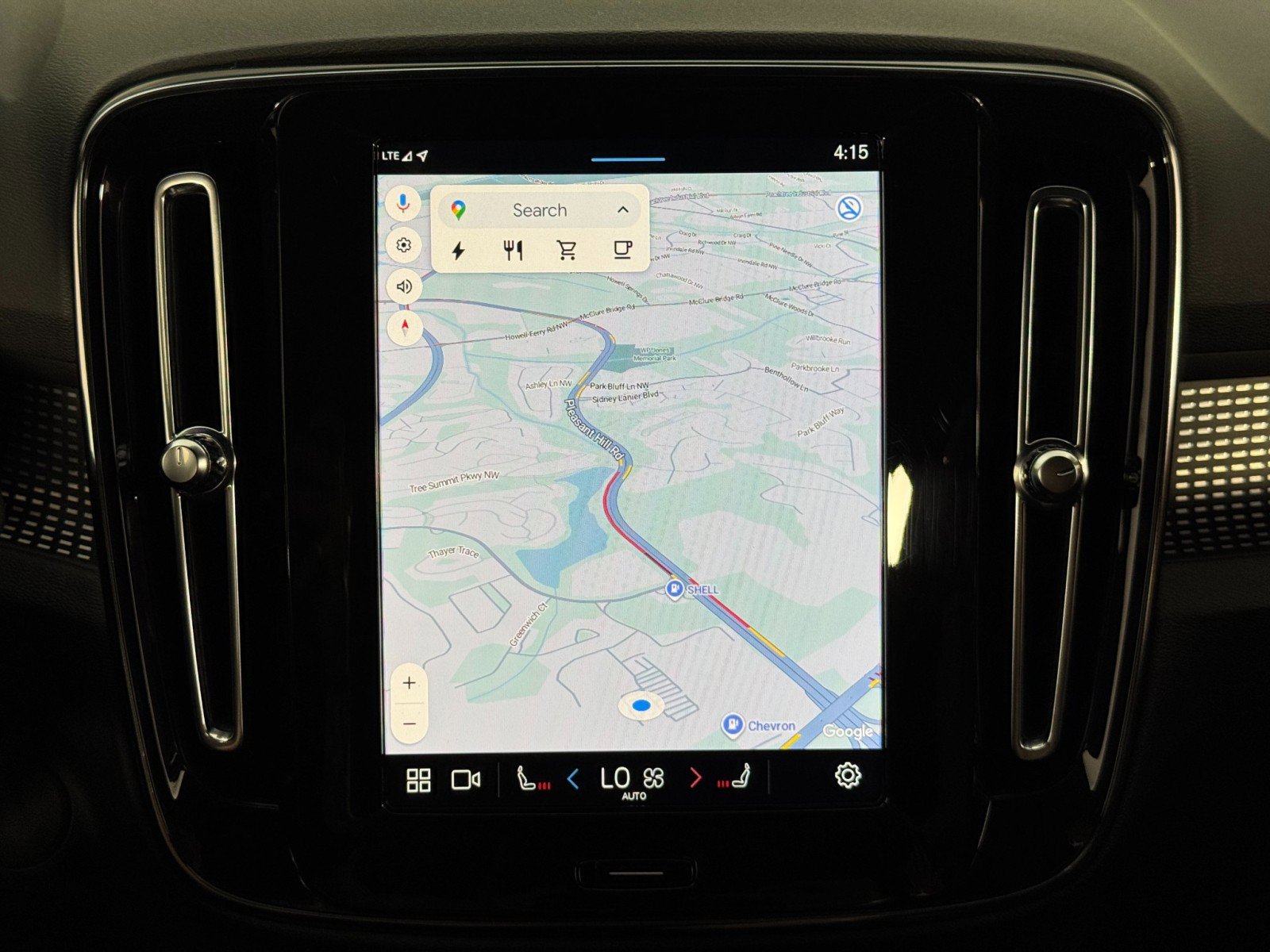 Used 2021 Volvo XC40 P8 Recharge w/ Advanced Package image 23