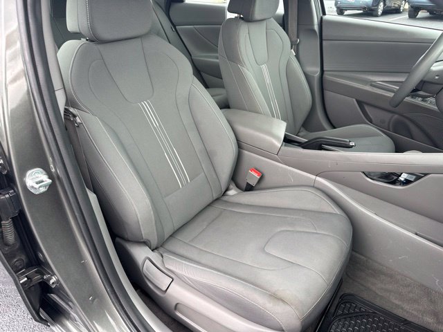 Used 2024 Hyundai Elantra SEL FWD image 20