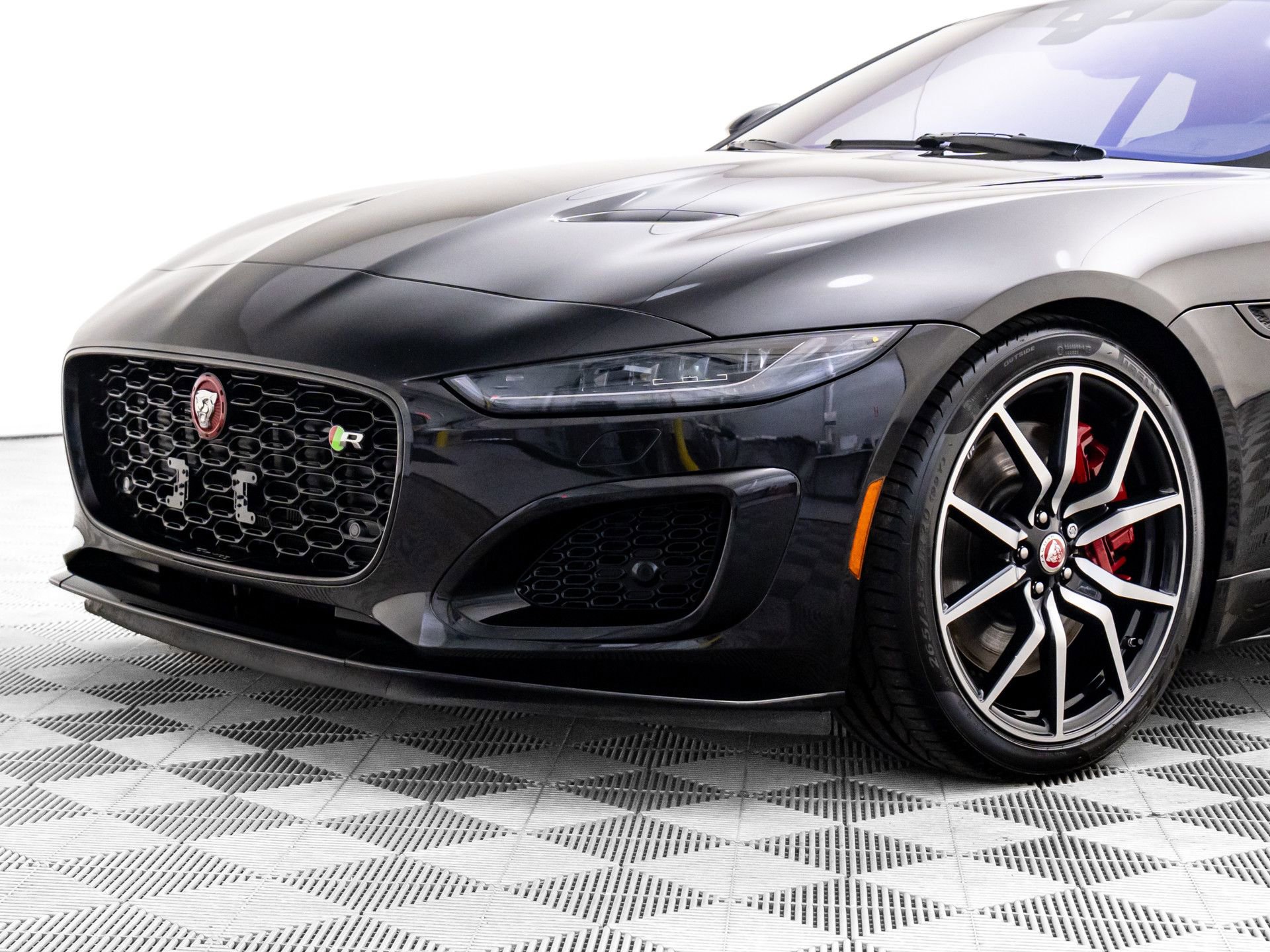 Used 2023 Jaguar F-TYPE R AWD/4WD image 35