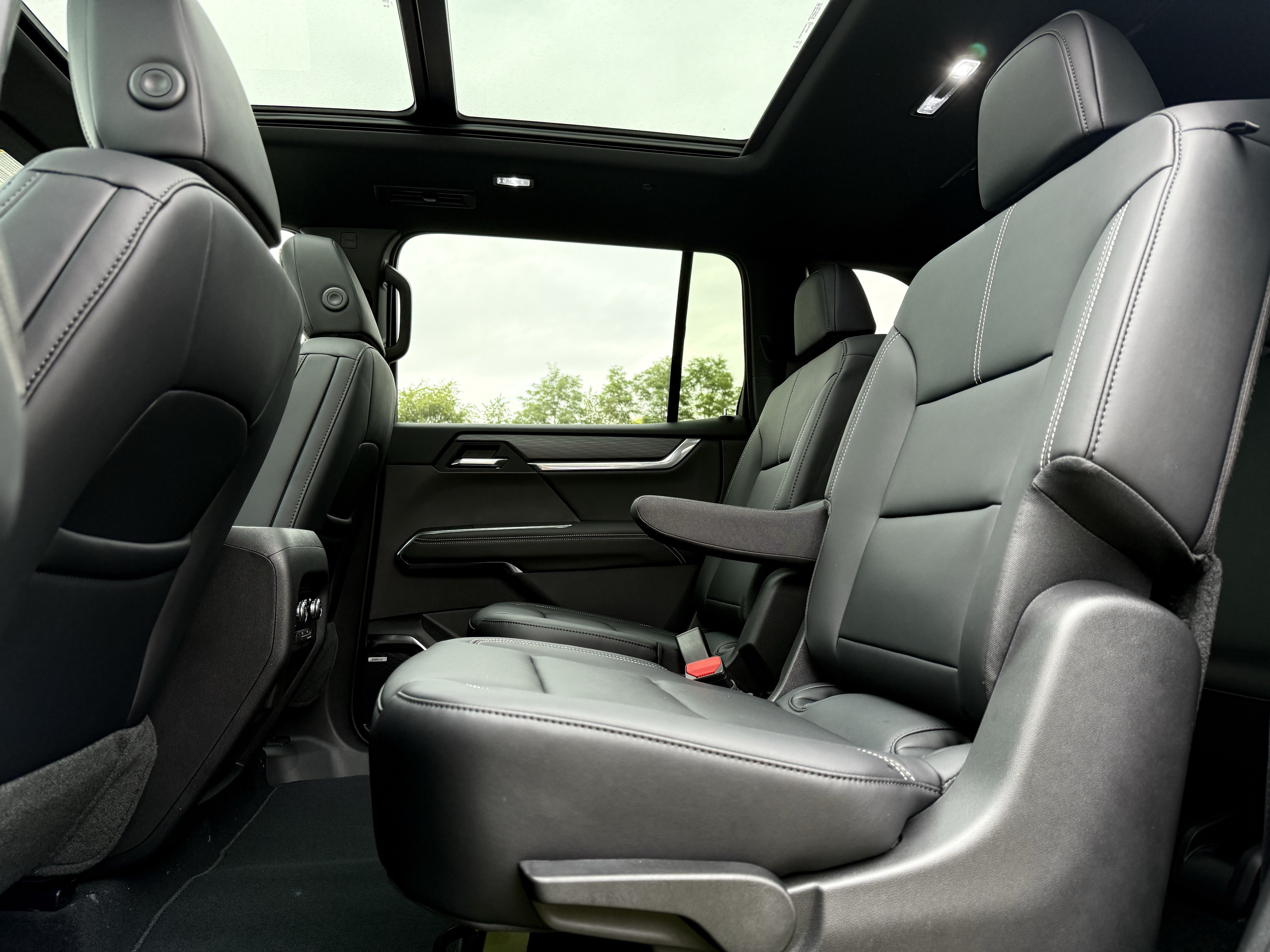 New 2026 GMC Acadia Elevation w/ Super Cruise Package FWD image 13