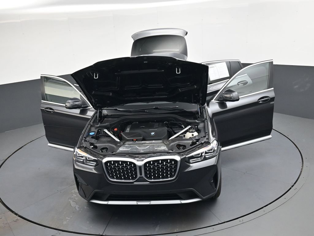 Used 2025 BMW X4 xDrive30i image 44