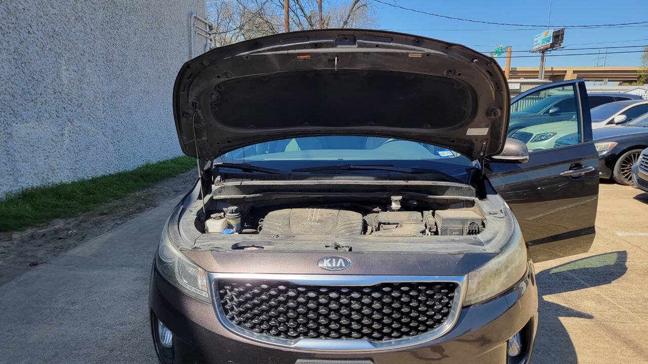 Used 2015 Kia Sedona EX w/ EX Premium Package FWD image 32