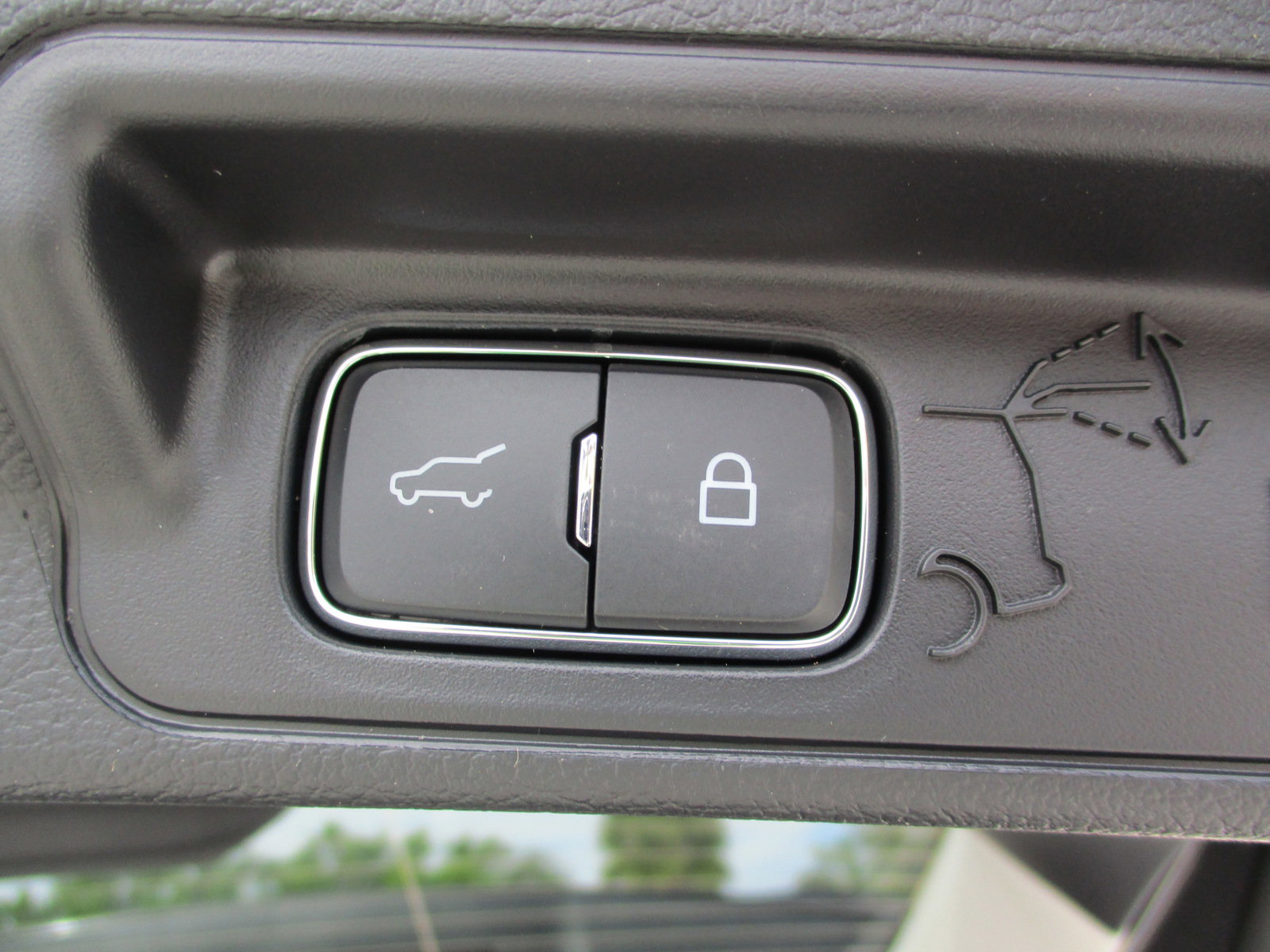 New 2025 Ford Explorer Active w/ Active Comfort Package image 25