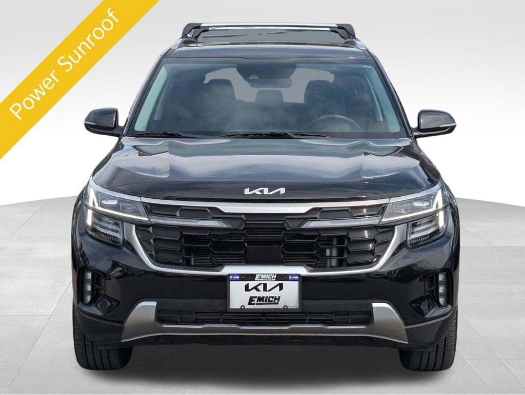 Certified 2025 Kia Seltos SX w/ SX Sunroof Package AWD/4WD image 9