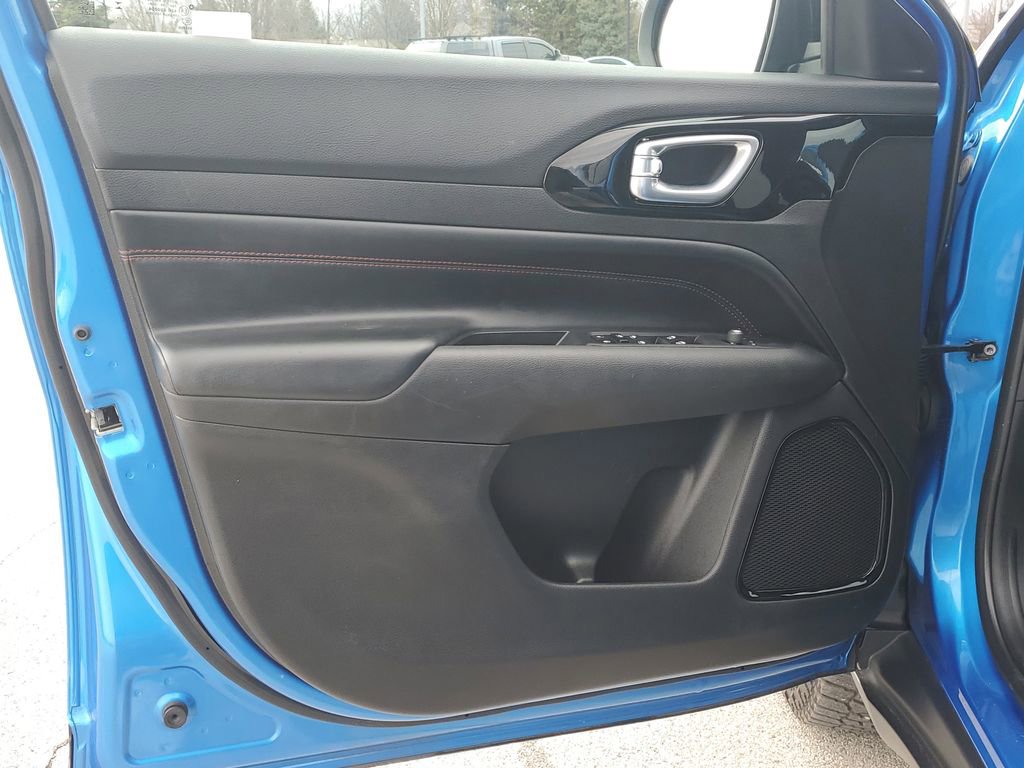 Used 2024 Jeep Compass Trailhawk image 21