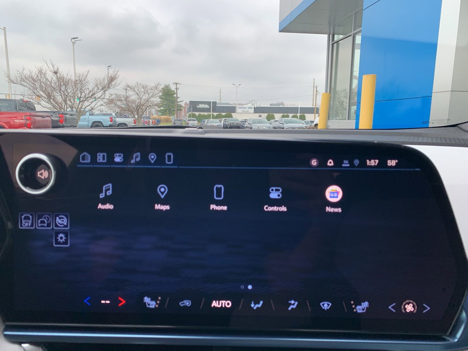 New 2026 Chevrolet Equinox EV LT image 21