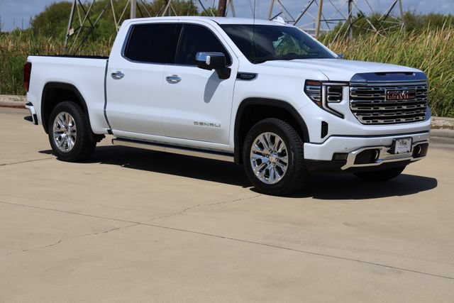 New 2026 GMC Sierra 1500 Denali w/ Technology Package AWD/4WD image 1
