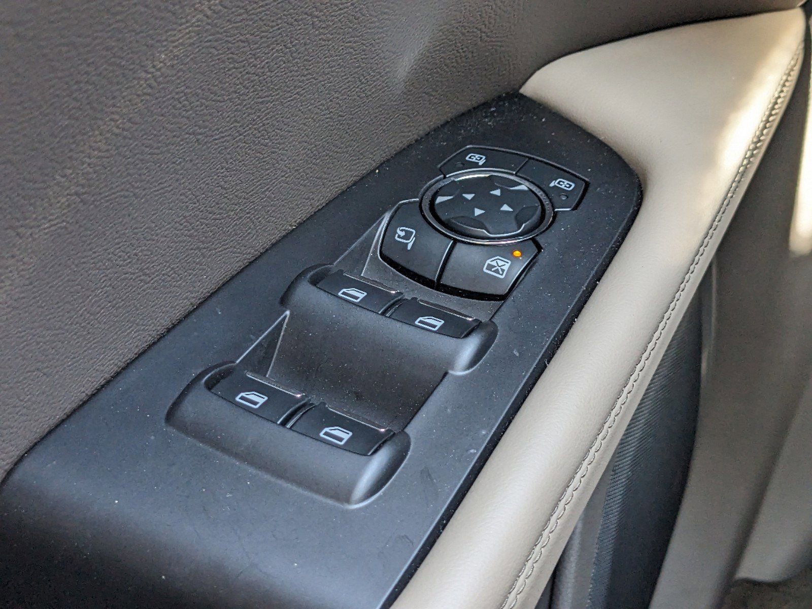 Certified 2023 Lincoln Nautilus Reserve w/ Equipment Group 201A image 28