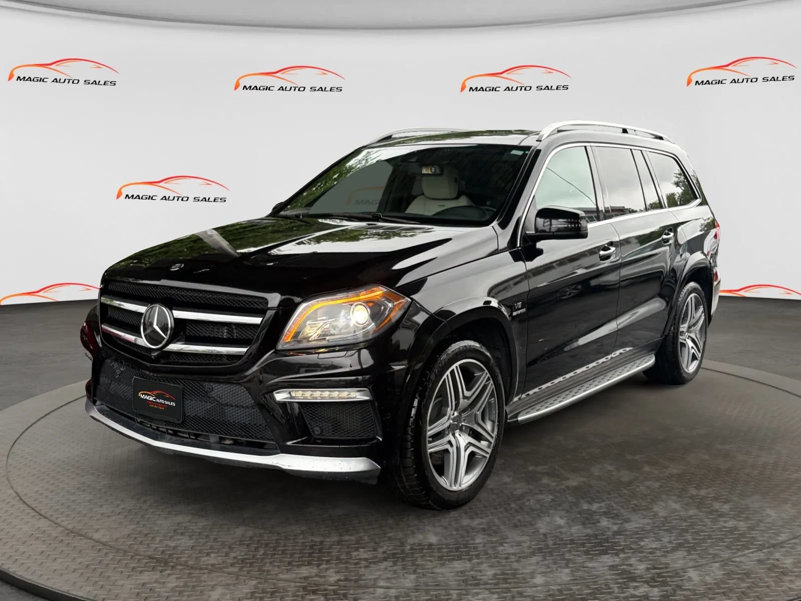 Used 2014 Mercedes-Benz GL 63 AMG 4MATIC image 1