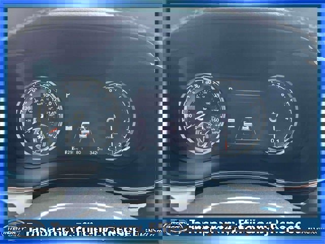 Used 2025 Genesis G70 2.5T image 25