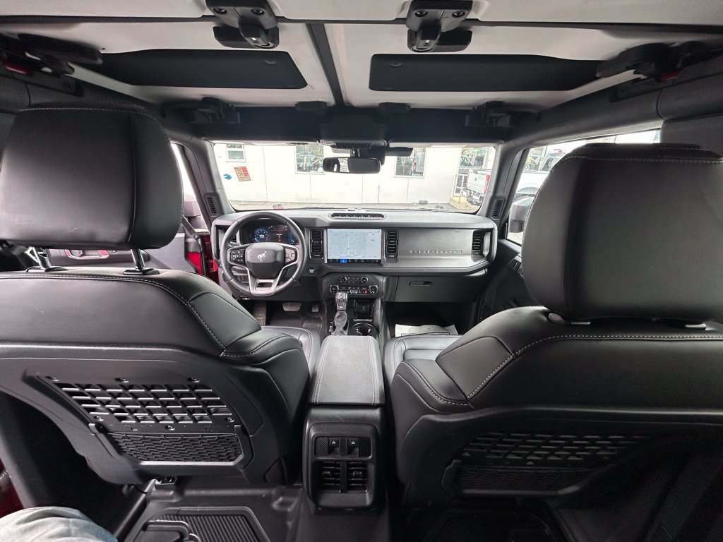 Used 2025 Ford Bronco Badlands AWD/4WD image 24