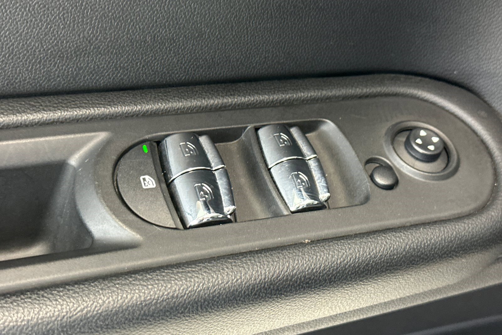 Used 2017 MINI Cooper Countryman image 13