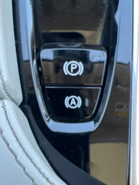 Used 2023 Volvo XC90 B5 Core w/ Protection Package Premier AWD/4WD image 18