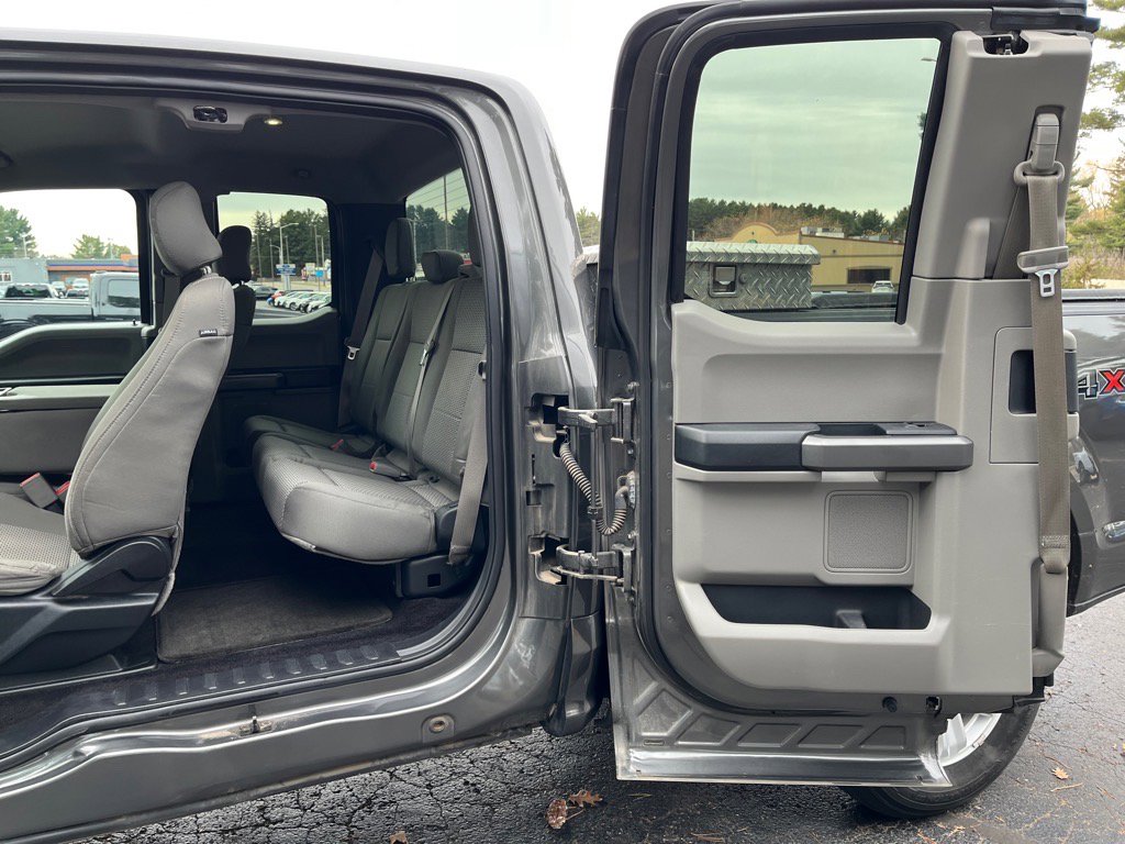 Used 2015 Ford F150 XLT w/ Equipment Group 301A Mid image 10