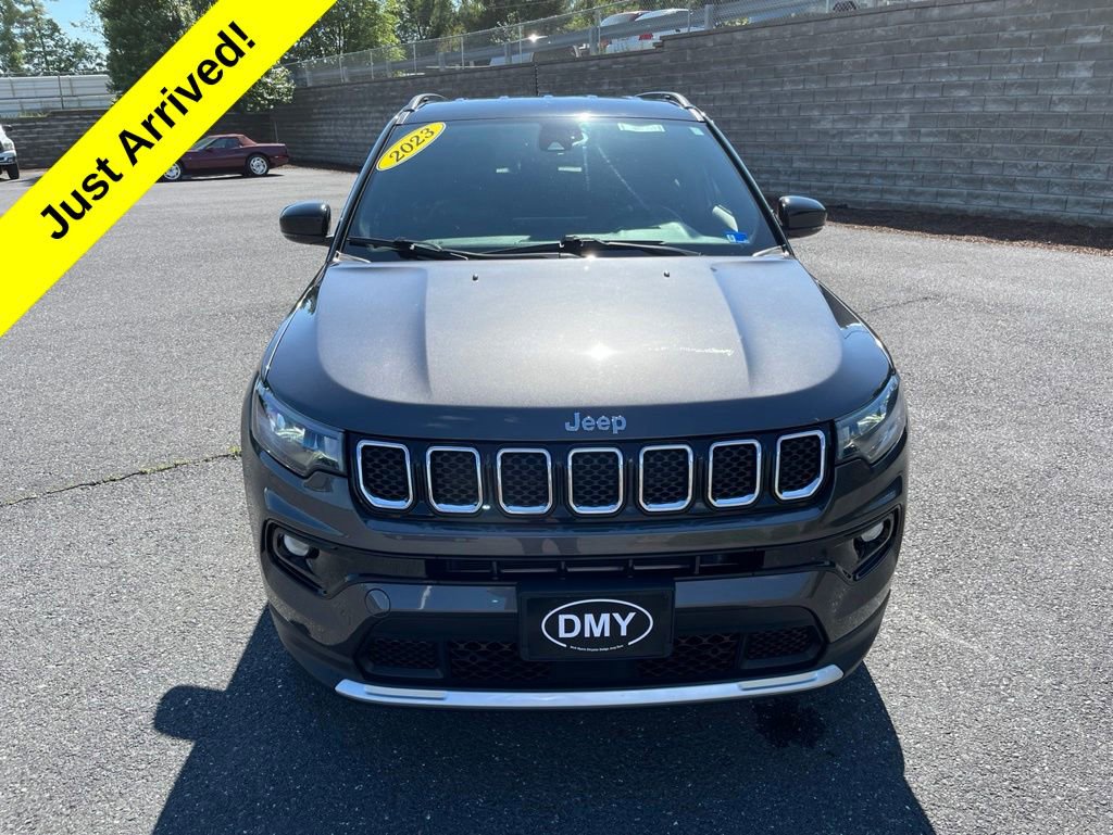 Used 2023 Jeep Compass Limited AWD/4WD image 4