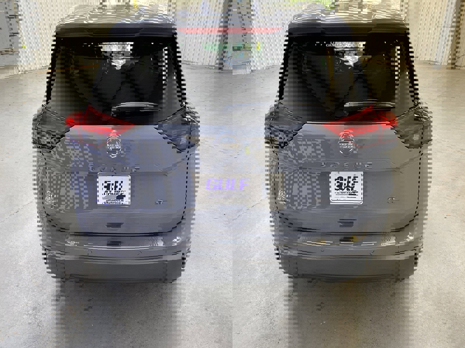 Used 2025 Nissan Rogue SL w/ Tech Package image 7