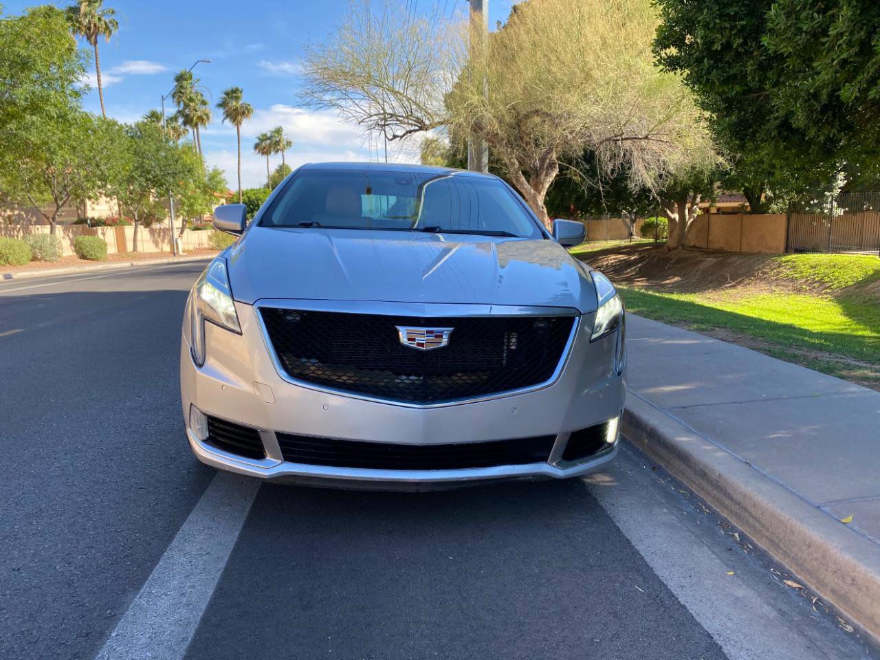 Used 2018 Cadillac XTS Luxury FWD image 3