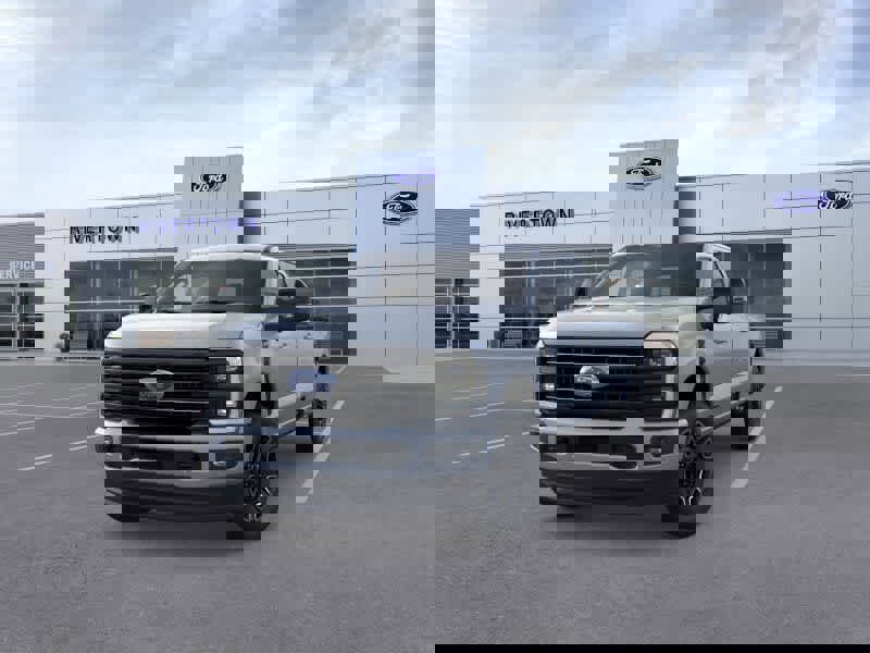 New 2026 Ford F350 Platinum w/ FX4 Off-Road Package image 2