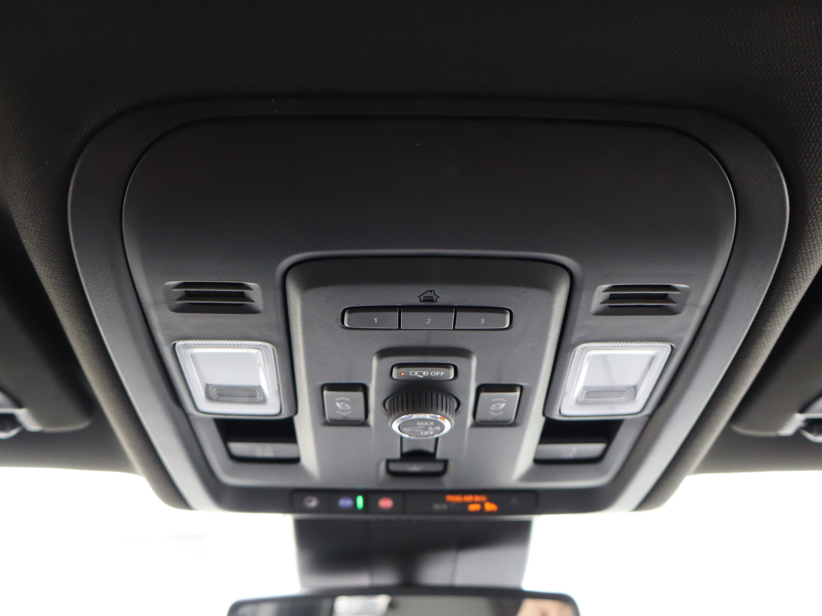 Certified 2024 GMC Yukon Denali image 31