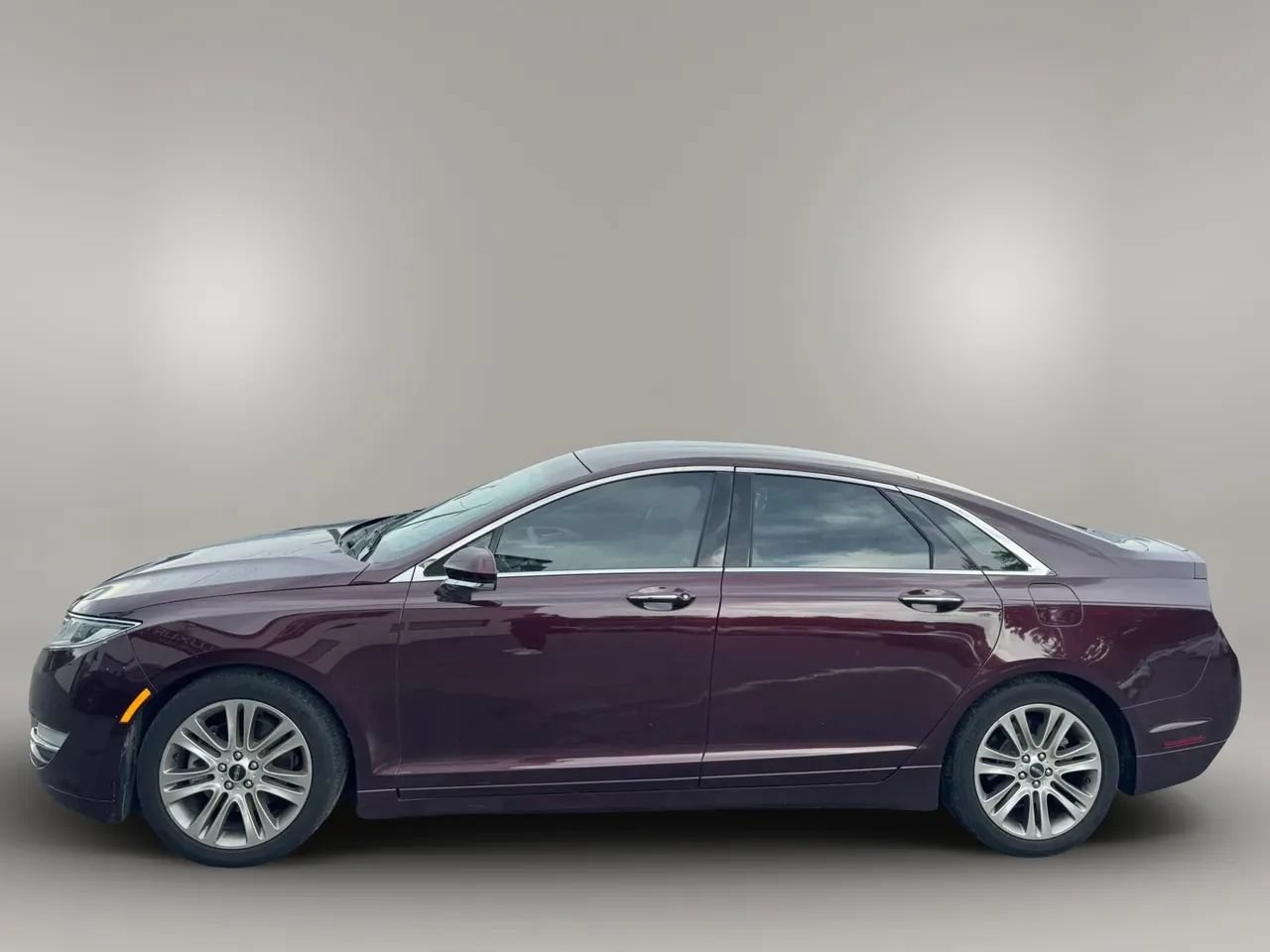 Used 2013 Lincoln MKZ FWD image 5