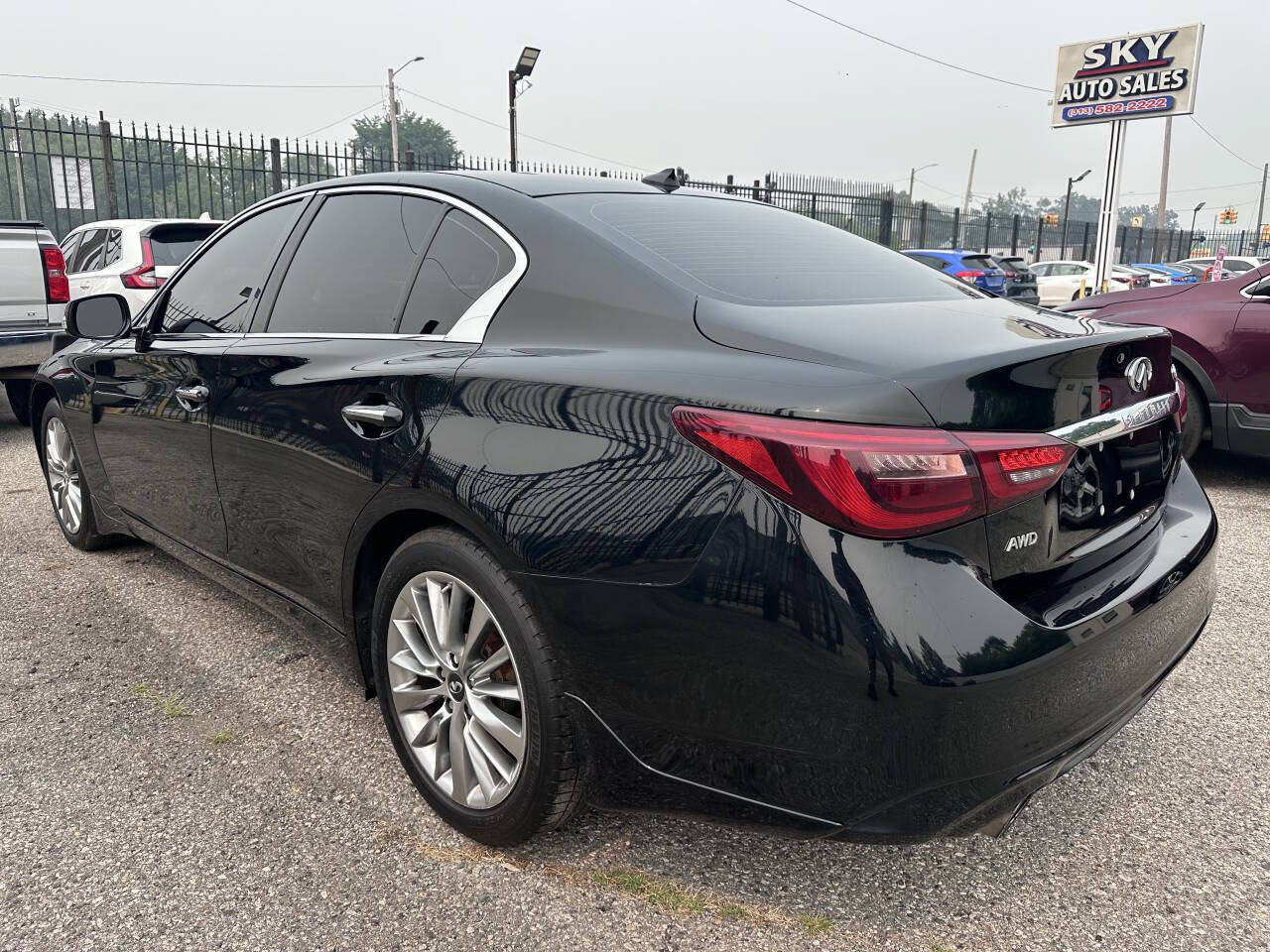 Used 2019 INFINITI Q50 Luxe w/ Essential Package (3.0T Luxe) AWD/4WD image 7