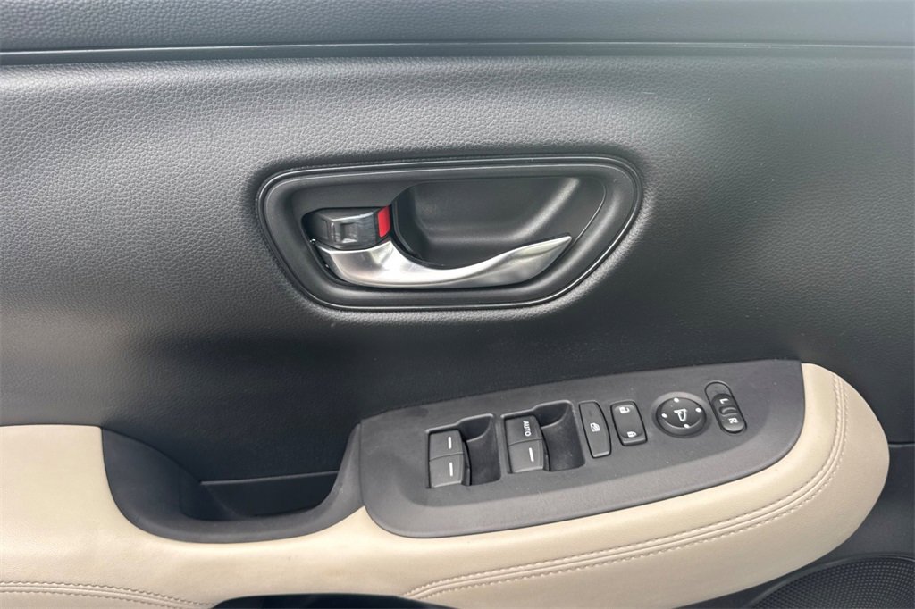 Used 2024 Honda HR-V LX image 13