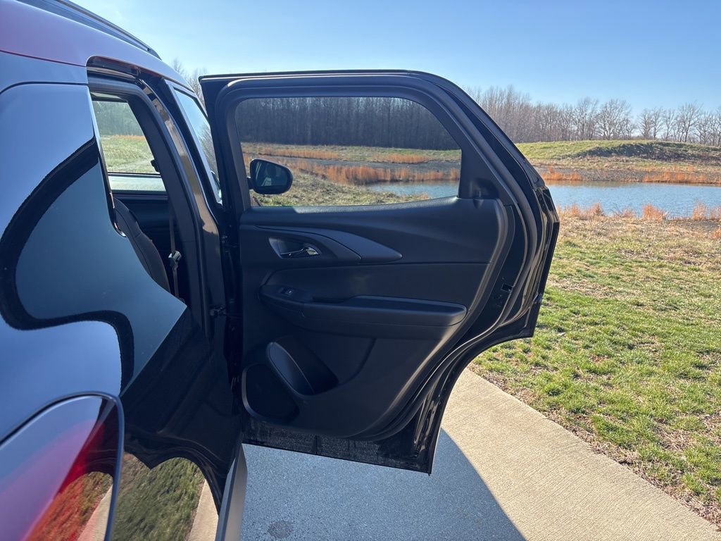 New 2026 Chevrolet TrailBlazer RS w/ Convenience Package FWD image 36