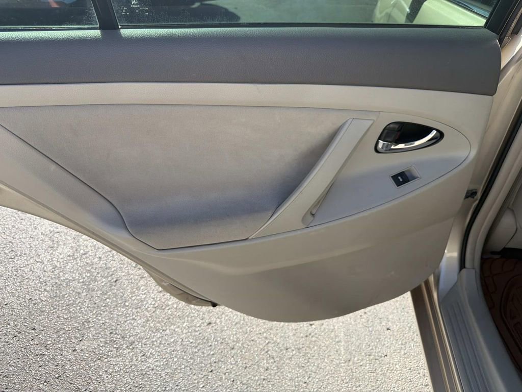 Used 2011 Toyota Camry LE w/ LE Extra-Value Pkg FWD image 13