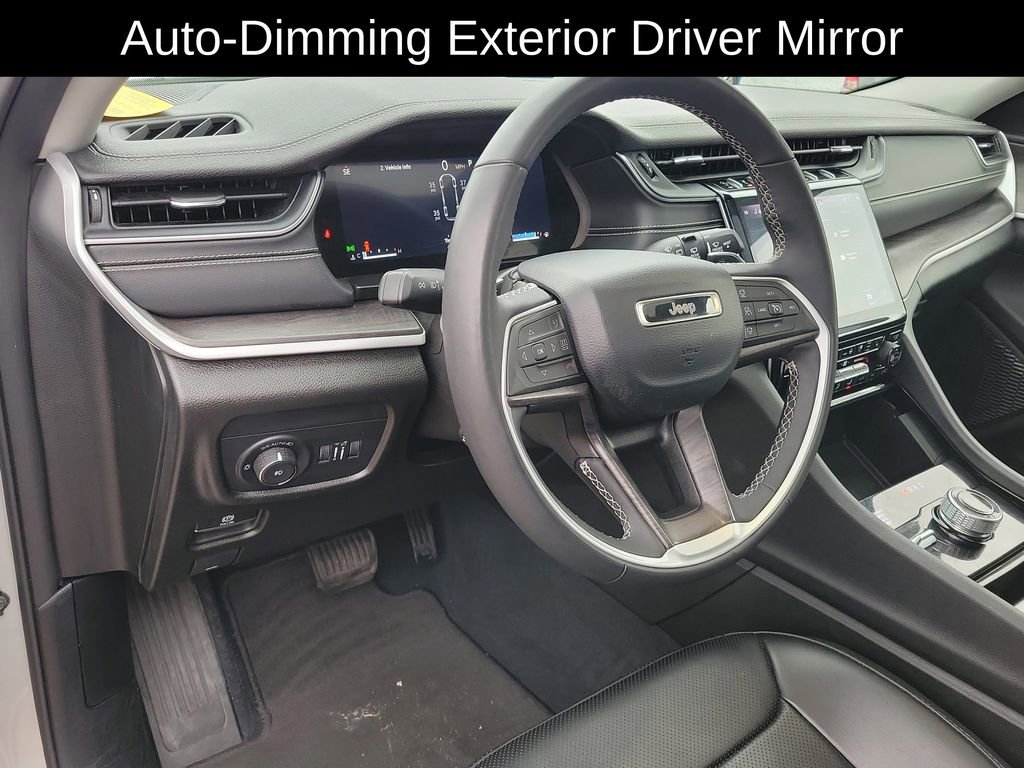 Used 2023 Jeep Grand Cherokee L Limited w/ Luxury Tech Group II image 9