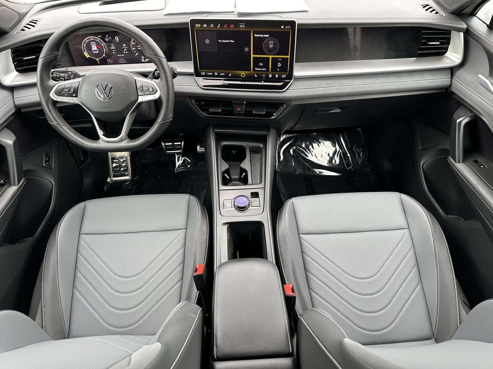 Used 2026 Volkswagen Tiguan SE R-Line AWD/4WD image 10