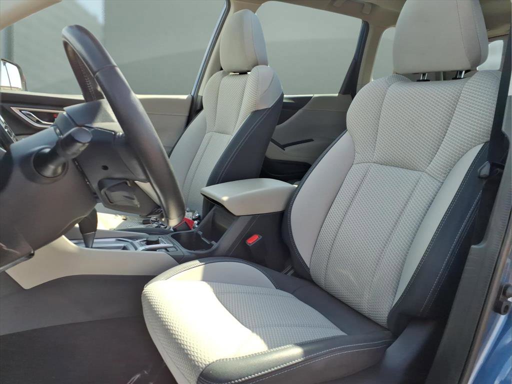 Used 2023 Subaru Forester Premium AWD/4WD image 17