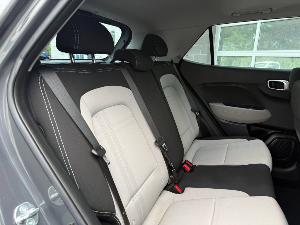 Used 2023 Hyundai Venue SEL w/ Cargo Package FWD image 38