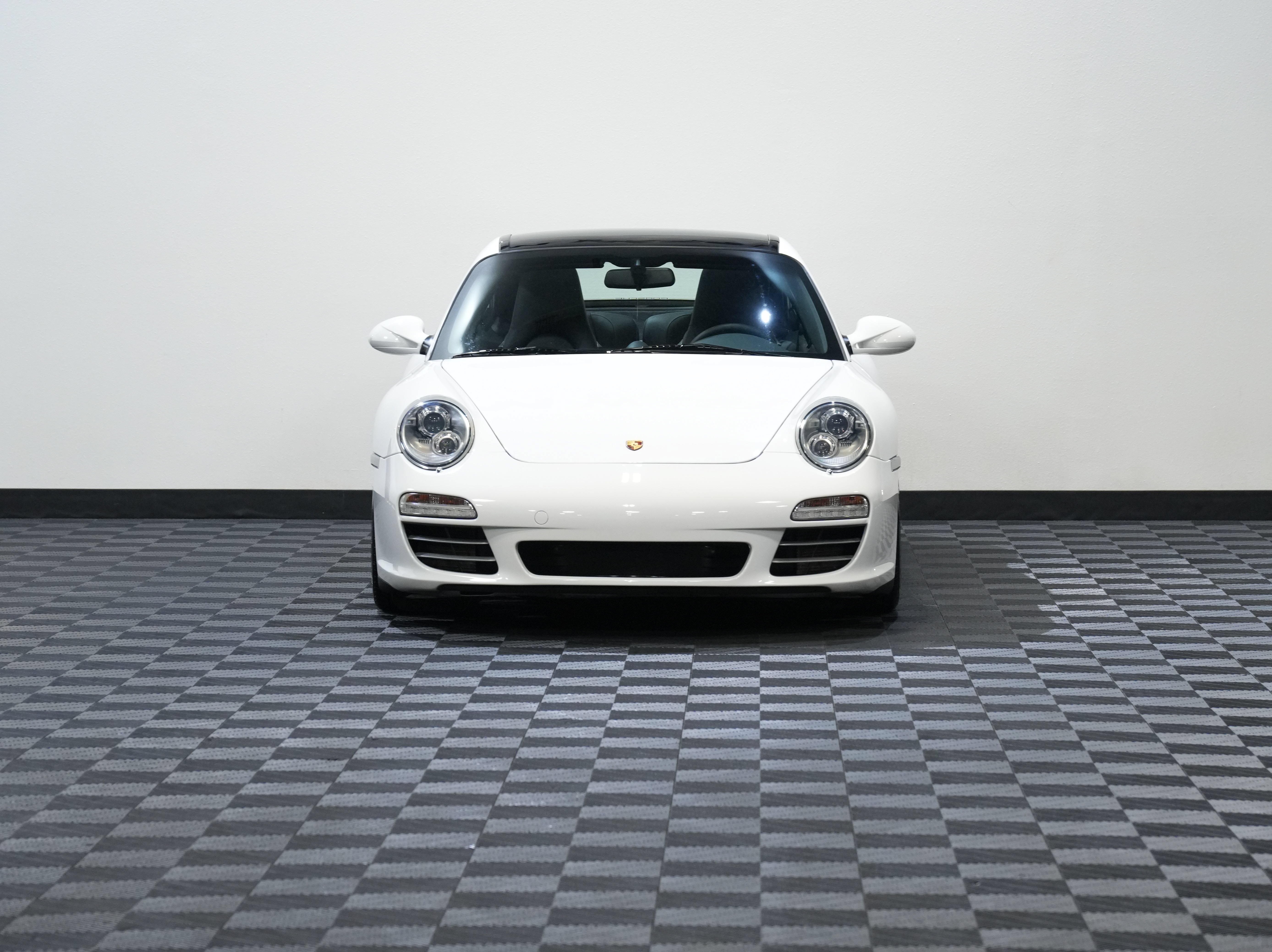 Used 2010 Porsche 911 Targa 4 AWD/4WD image 4