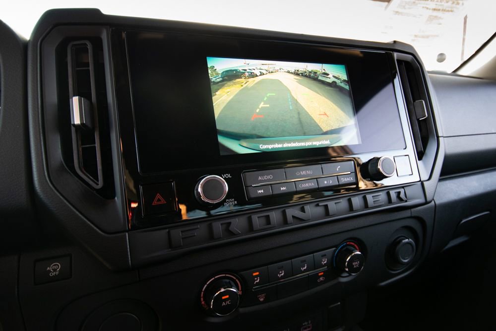 Used 2025 Nissan Frontier S w/ S Utility Package image 15