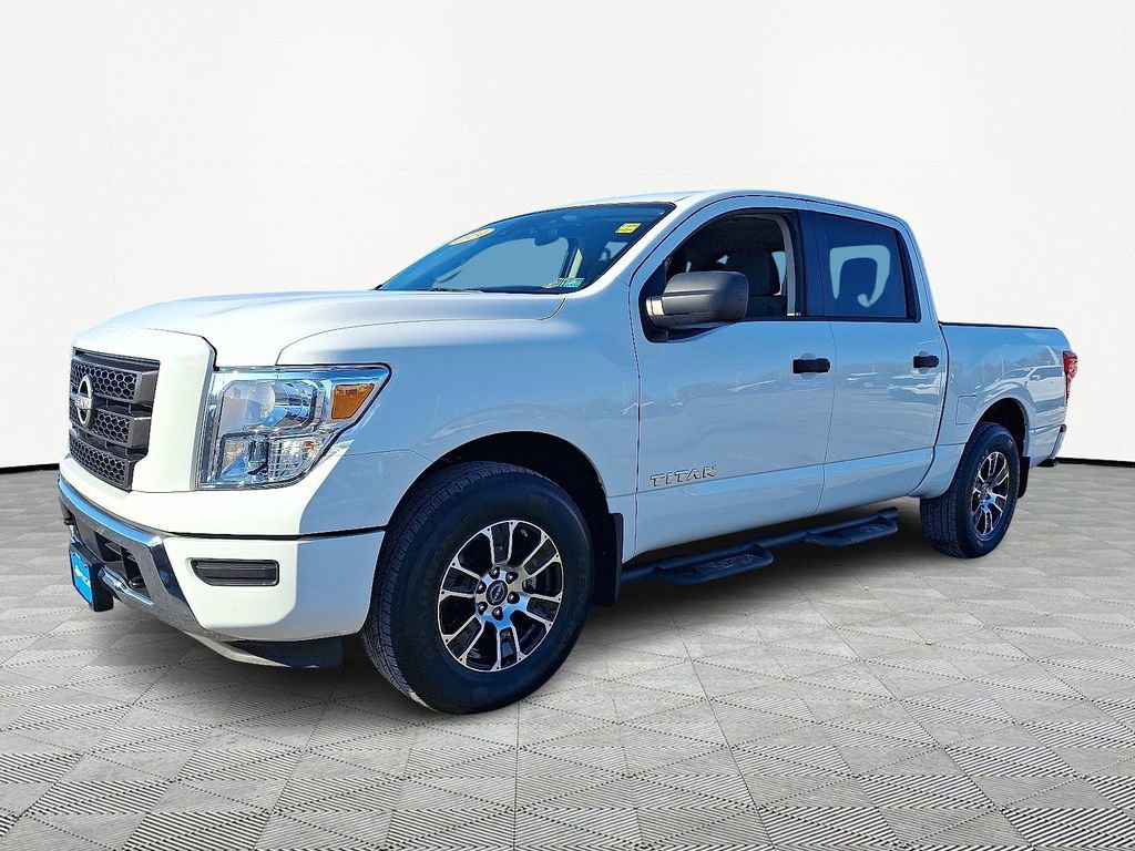 Used 2024 Nissan Titan SV w/ Accessory Utility Package image 3