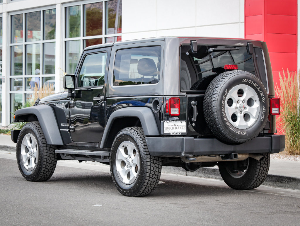 Used 2018 Jeep Wrangler Sport AWD/4WD image 5