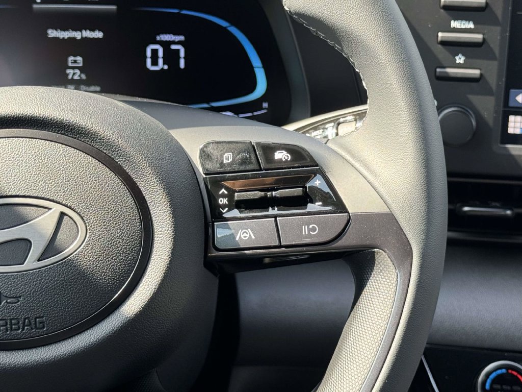 New 2026 Hyundai Elantra SEL Sport FWD image 25
