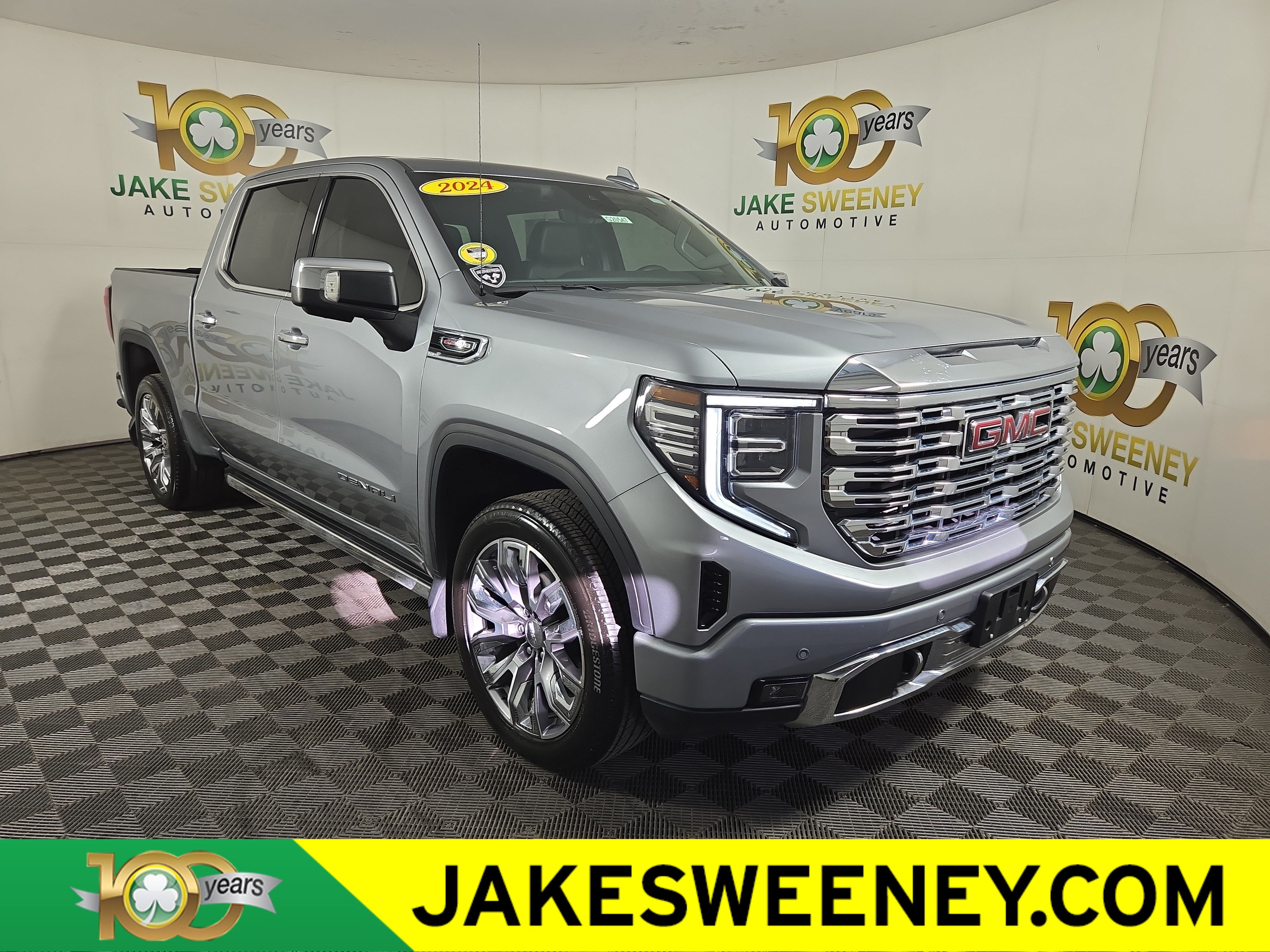 Certified 2024 GMC Sierra 1500 Denali AWD/4WD image 1