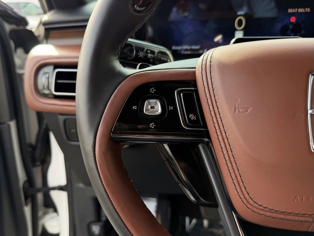 Used 2025 Lincoln Aviator Reserve w/ Equipment Group 201A image 22