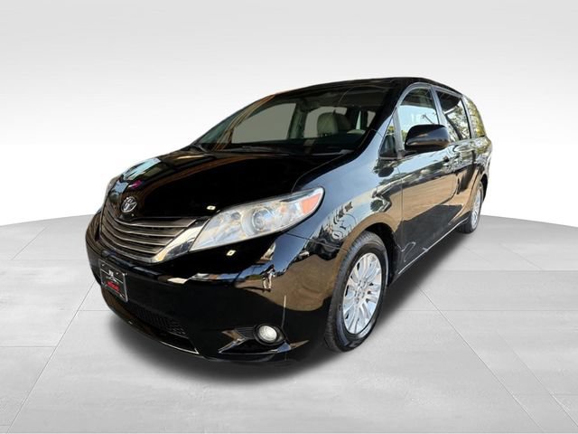Used 2014 Toyota Sienna XLE