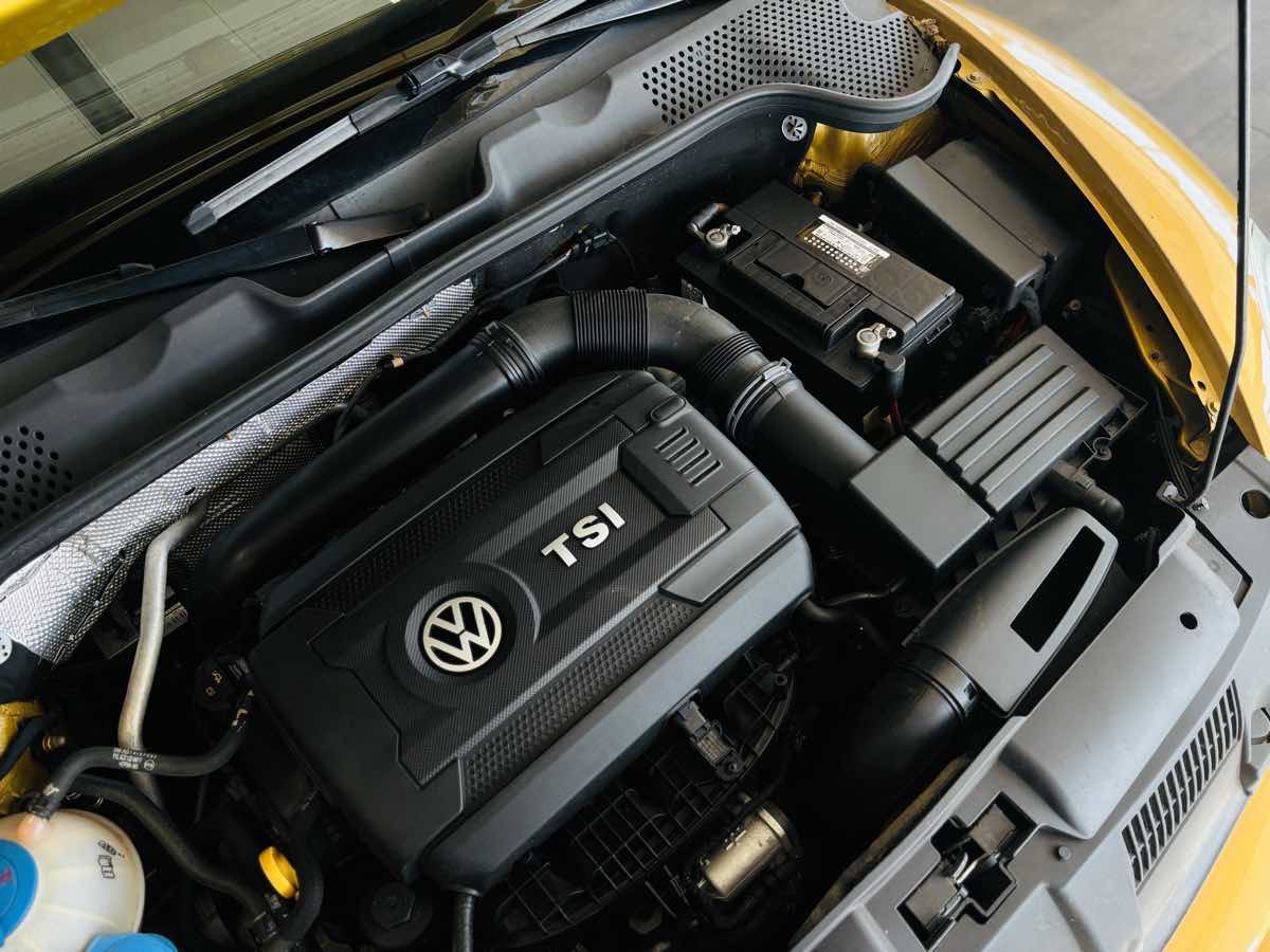 Used 2017 Volkswagen Beetle 1.8T Dune FWD image 23