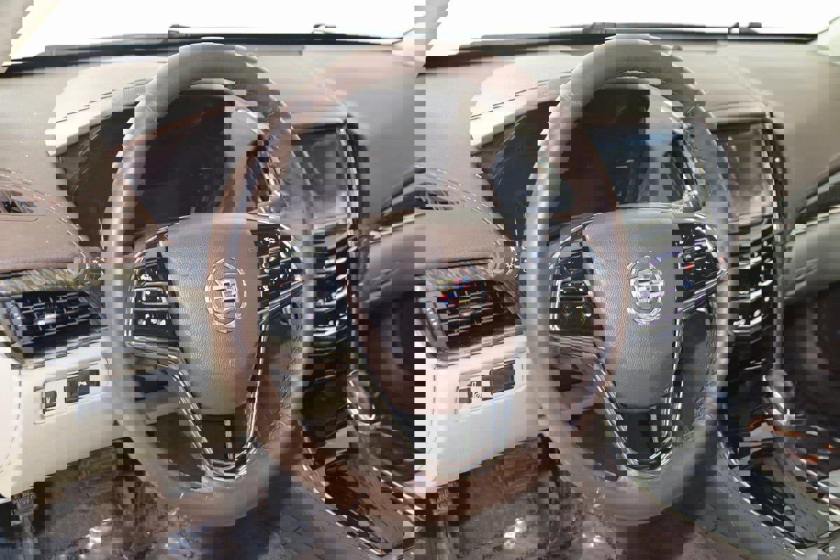 Used 2014 Cadillac ATS Luxury w/ Cold Weather Package image 6