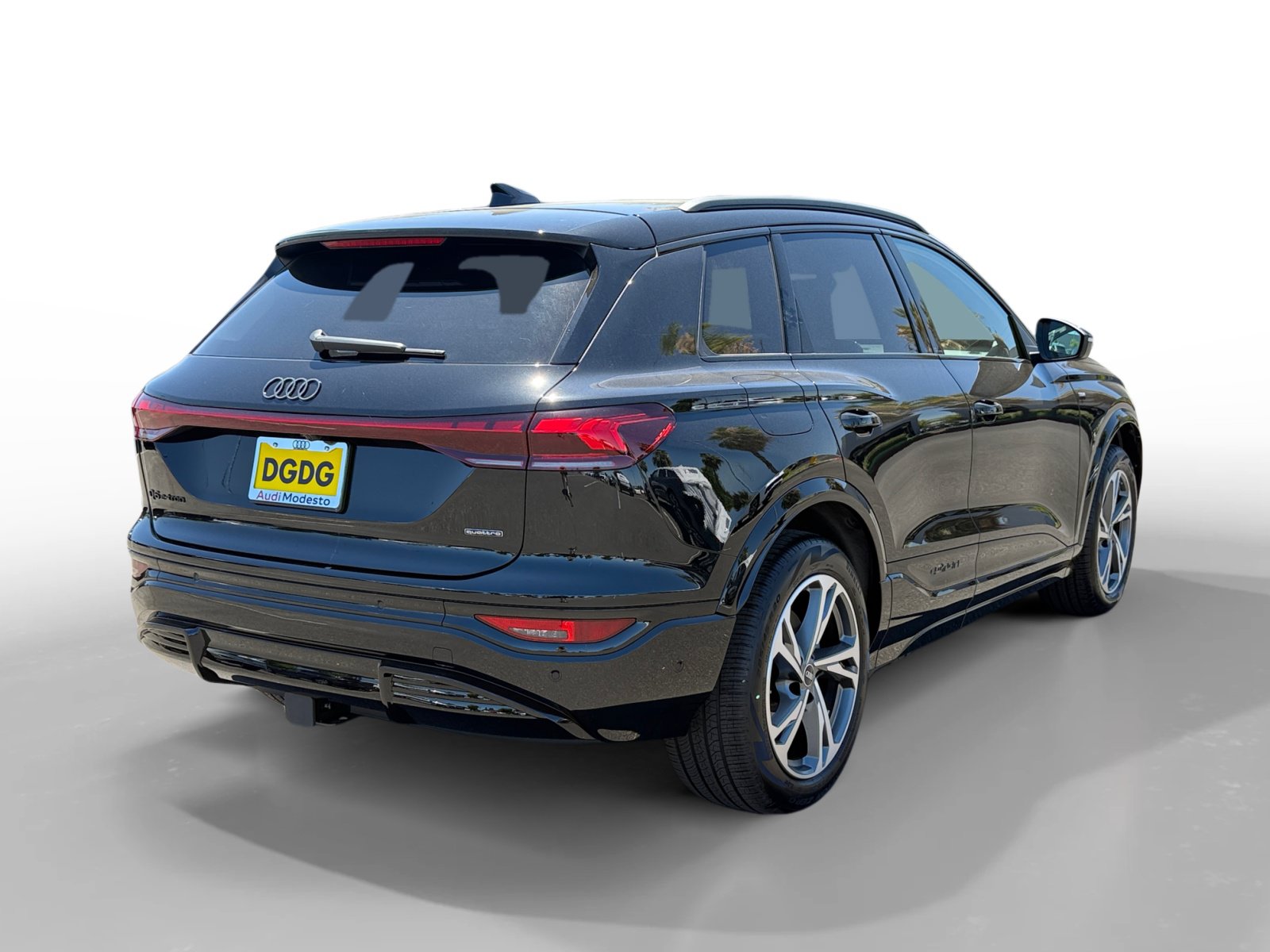 New 2027 Audi Q6 e-tron Premium Plus AWD/4WD image 5